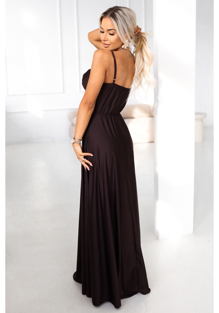 Chokolade kjole med slids