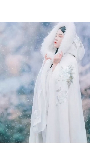 Kappe Hvid varm kappe med blomster  Kappe Hvid varm kappe med blomster