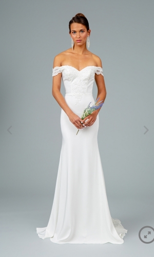 Enkel brudekjole off shoulder hvid