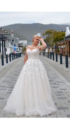 Brudekjole Lile i stor størrelse  plussize  Brudekjole Lile i stor størrelse  plussize