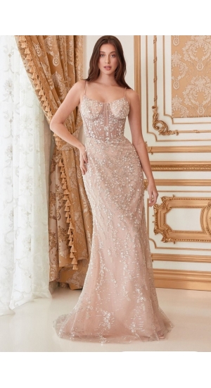 Brudekjole I nude farve Brudekjole I nude farve