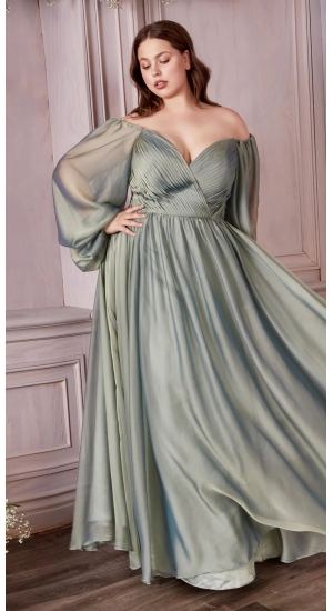 Satin kjole med ærmer i plus size Satin kjole med ærmer i plus size