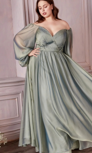 Satin kjole med ærmer i plus size