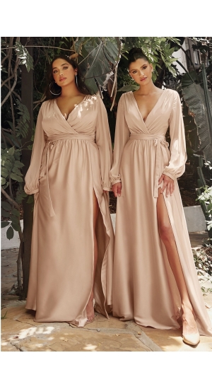 Satin kjole med ærmer også i plus size  Satin kjole med ærmer også i plus size