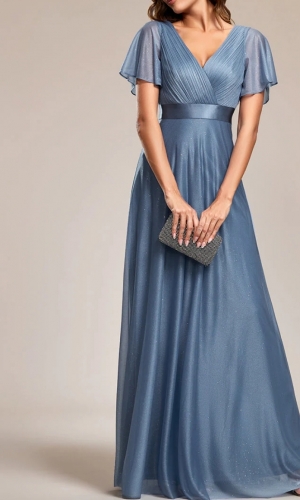 Fusty glimmer dress with a small sleeve