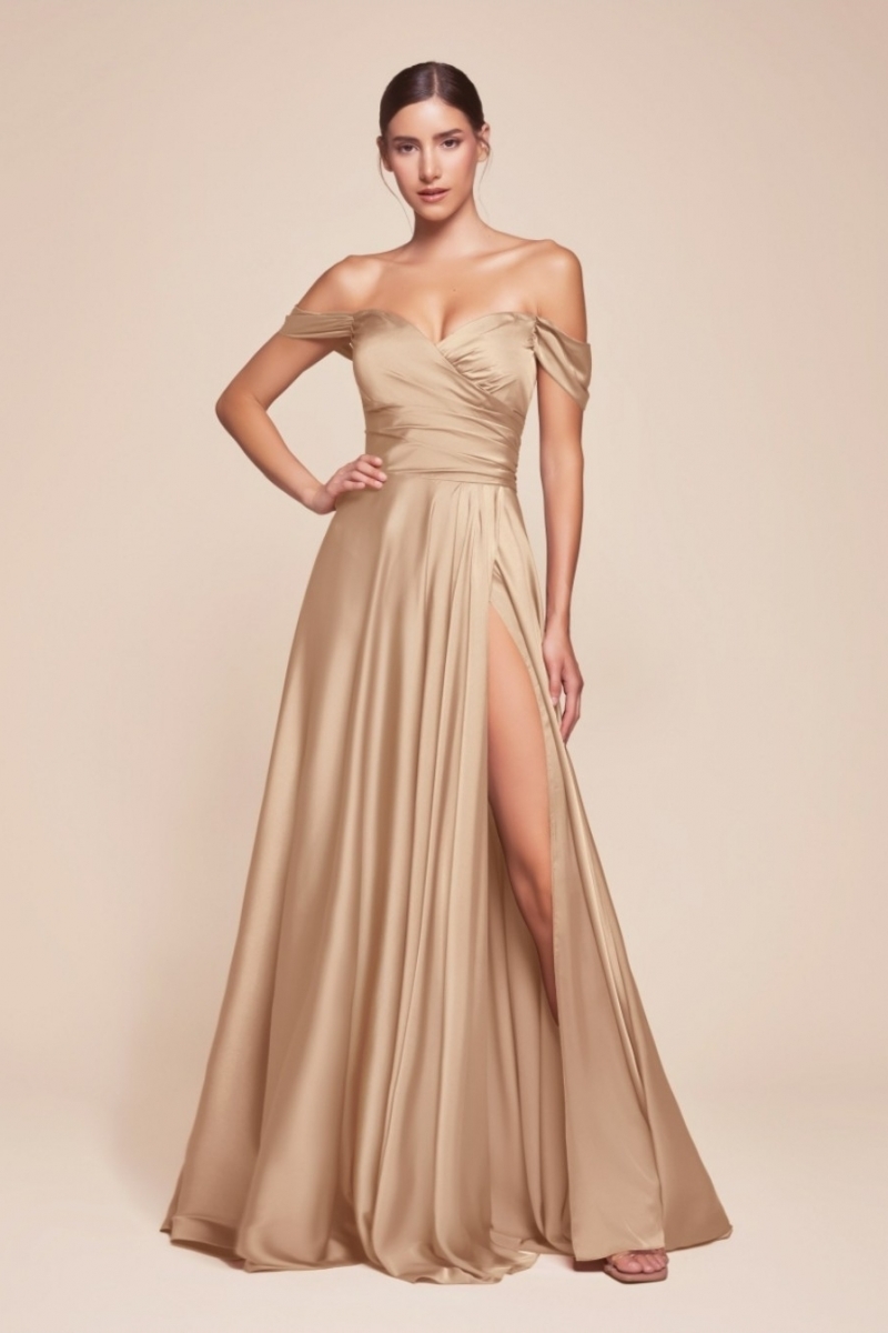 7493 satin off skulder kjole i mange farver