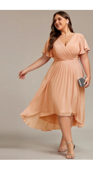 Pastel champagne , beige farvet  kjole i plussize