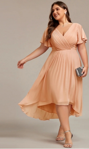 Pastel champagne , beige farvet  kjole i plussize