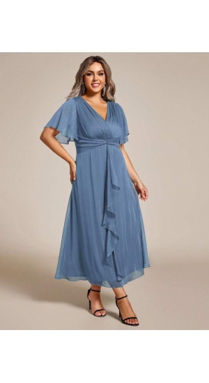  Sensuel kat blå knæ lang plussize blå kjole fra Bridalstore 