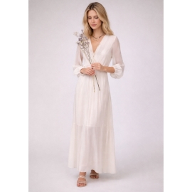   2026 kjole i creme farvet med ærme 