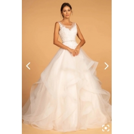   Sally brudekjole i dyb champagne mørkere farve 