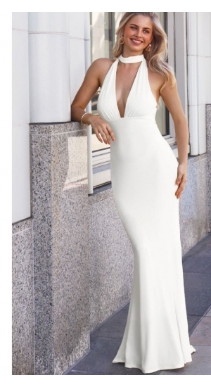 Diana Hvid kjole strechy lidt slæb fra Bridalstore 