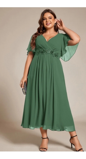 Laluna kjoler også i plus size som dækker knæ