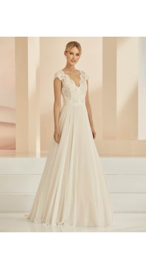 Bianco brudekjole med blonde del  Bianco brudekjole med blonde del