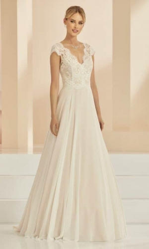 Bianco brudekjole med blonde del 