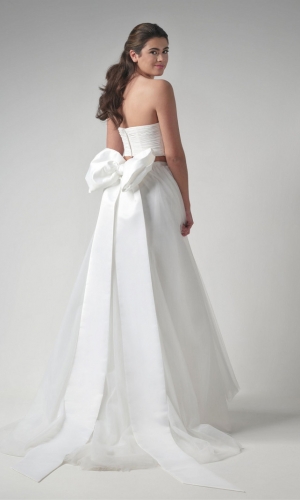 Blomst Mat satin ivory | bridalstore.dk