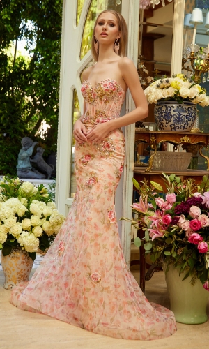 Blomster kjole havfrue fra Bridalstore i Herlev