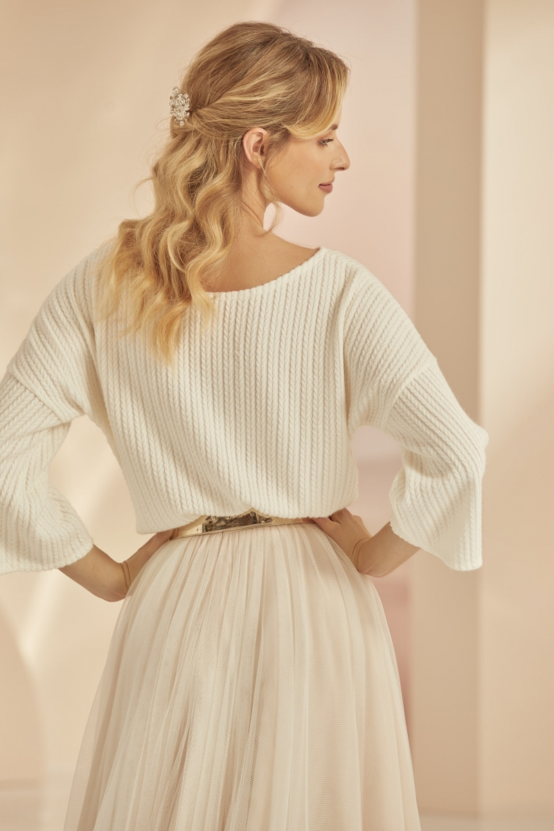 Strikket sweater med lange ærmer og båddekollete E342 | bridalstore.dk