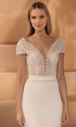 Brudetop i blonde med korte ærmer E446 | bridalstore.dk