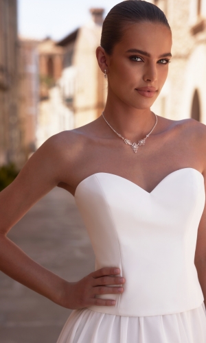 Brudekorset i chiffon med sweetheart-udskæring E448 | bridalstore.dk