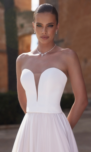 Brudekorset i chiffon med sweetheart-udskæring E457 | bridalstore.dk