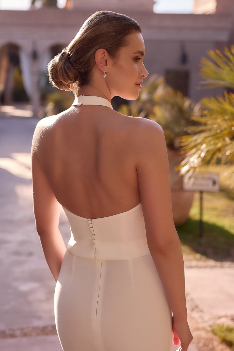 Brudetop i stretch-crepe med halterneck E500 | bridalstore.dk