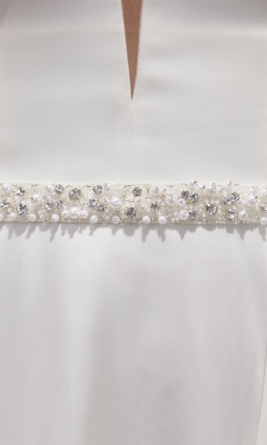 Brudebælte PA176 med perler og zirkoner på organza | bridalstore.dk
