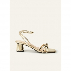 Guldfarvede pumps i satin med ankelrem | bridalstore.dk