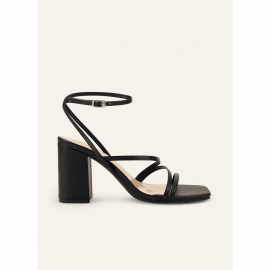 Sorte sandaler i pu-læder | bridalstore.dk