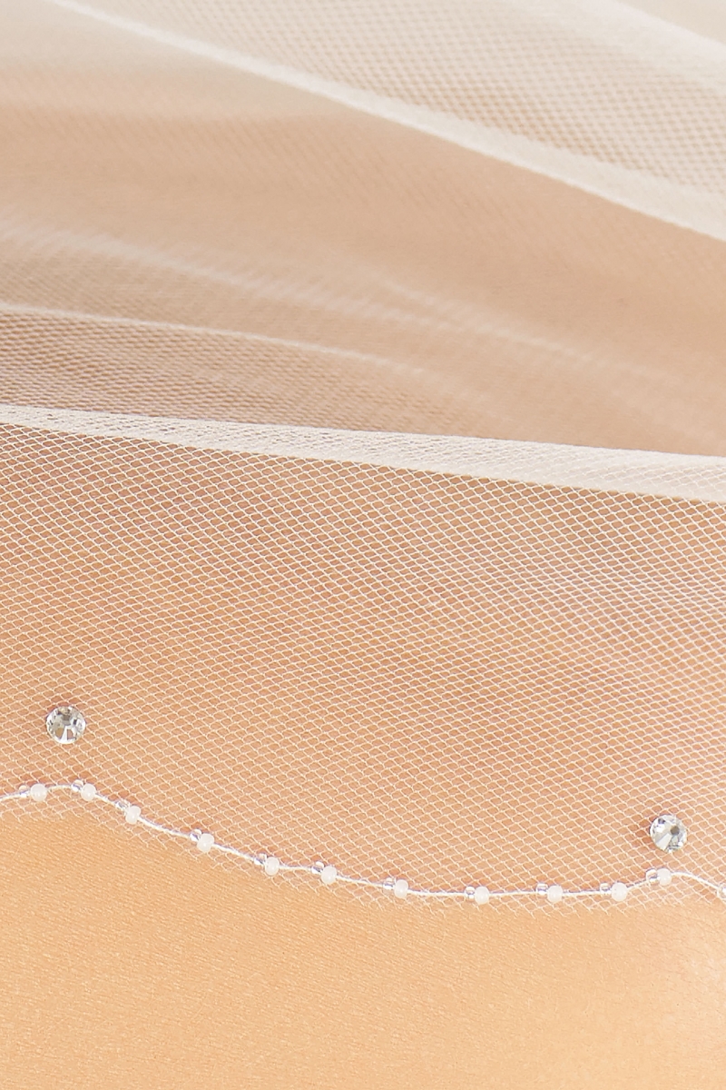 Brudeslør S203 i blød tyl med glasperlekant 300 cm | bridalstore.dk