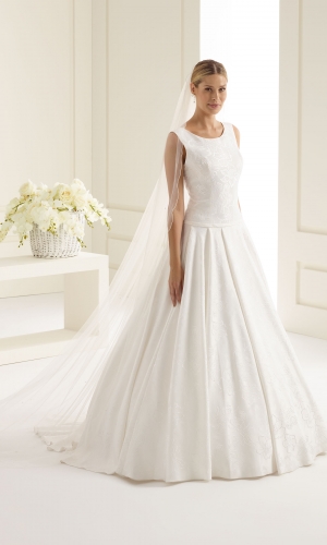 Brudeslør S223 i blød tyl med corded edge (snorekant) 250 cm | bridalstore.dk