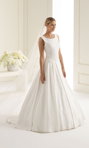 Brudeslør S226 i blød tyl med cut edge-kant 250 cm | bridalstore.dk