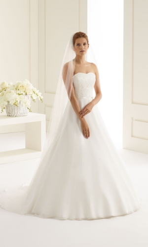 Brudeslør S227 i blød tyl med cut edge-kant 200 cm | bridalstore.dk