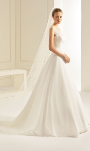 Brudeslør S245 i blød tyl med enkel cut edge-kant 200 cm | bridalstore.dk