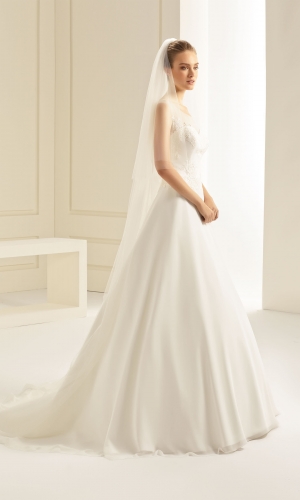 Brudeslør S251 i blød tyl med cut edge-kant 220 cm | bridalstore.dk