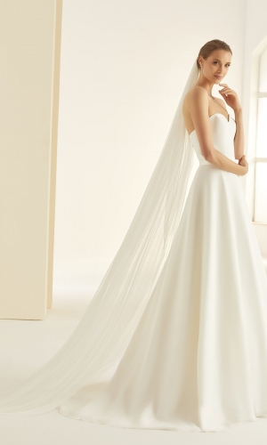 Brudeslør S363 i blød glimmertyl med cut edge-kant 220 cm | bridalstore.dk