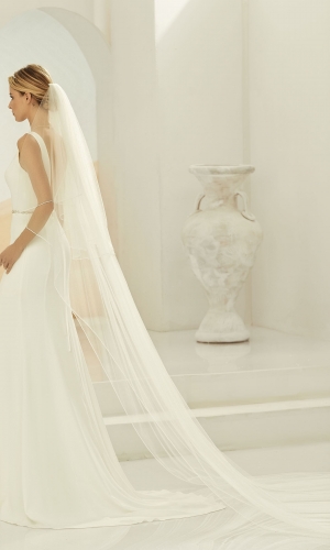 Brudeslør S397 i blød tyl med glasperlekant 300 cm | bridalstore.dk