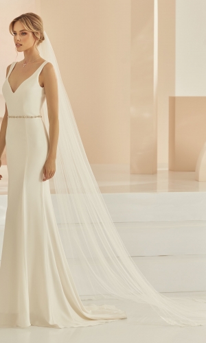 Brudeslør S414 i blød tyl med paillet-blondeapplikationer 250 cm | bridalstore.dk