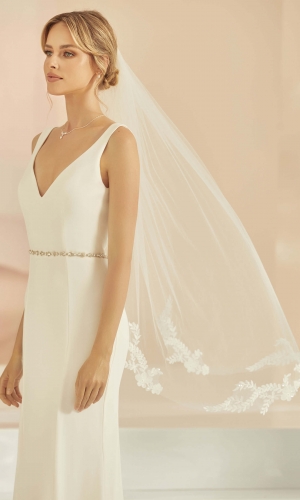 Brudeslør S418 i blød tyl med paillet-blondeapplikationer 110 cm | bridalstore.dk