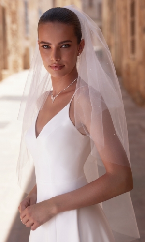 Brudeslør S496 i to lag glimmertyl med 34 sten 110/70 cm | bridalstore.dk