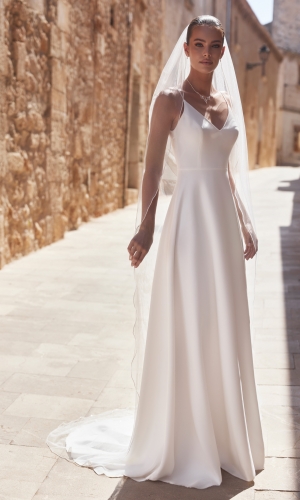 Brudeslør S499 i glimmertyl med glasperlekant 250 cm | bridalstore.dk