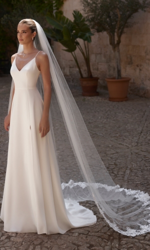 Brudeslør S514 i blød tyl med cut edge og blondekant 280 cm | bridalstore.dk