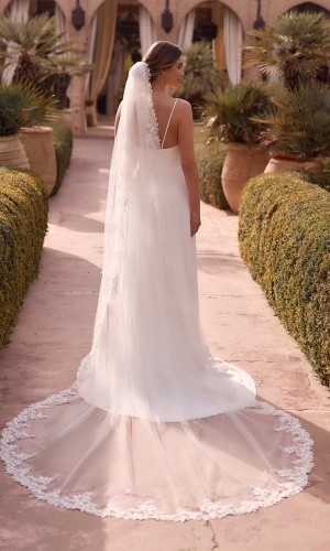 Brudeslør S541 i blød tyl med blondekant 300 cm | bridalstore.dk