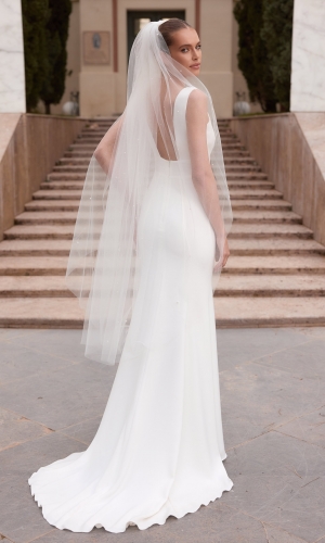Brudeslør S555 i glimmertyl med krystaller og perler 140 cm | bridalstore.dk