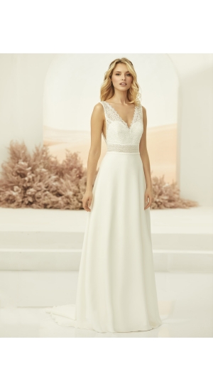 Suma boho brudekjole med blonde enkel chiffon I underdel Suma boho brudekjole med blonde enkel chiffon I underdel