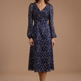 Festkjole med lange ærmer i chiffon