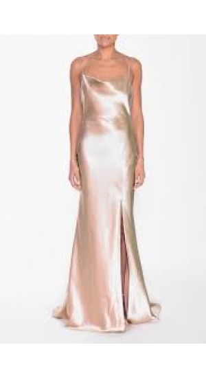 Brudekjole med beige farve silke look