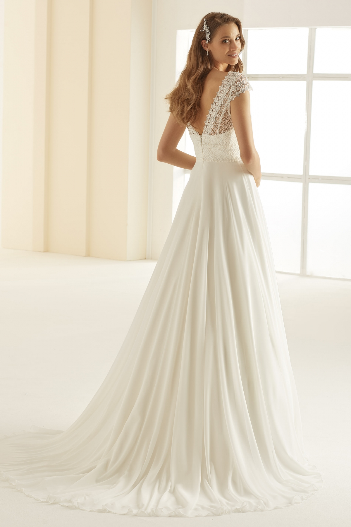Brudekjole PETERSBURG | bridalstore.dk