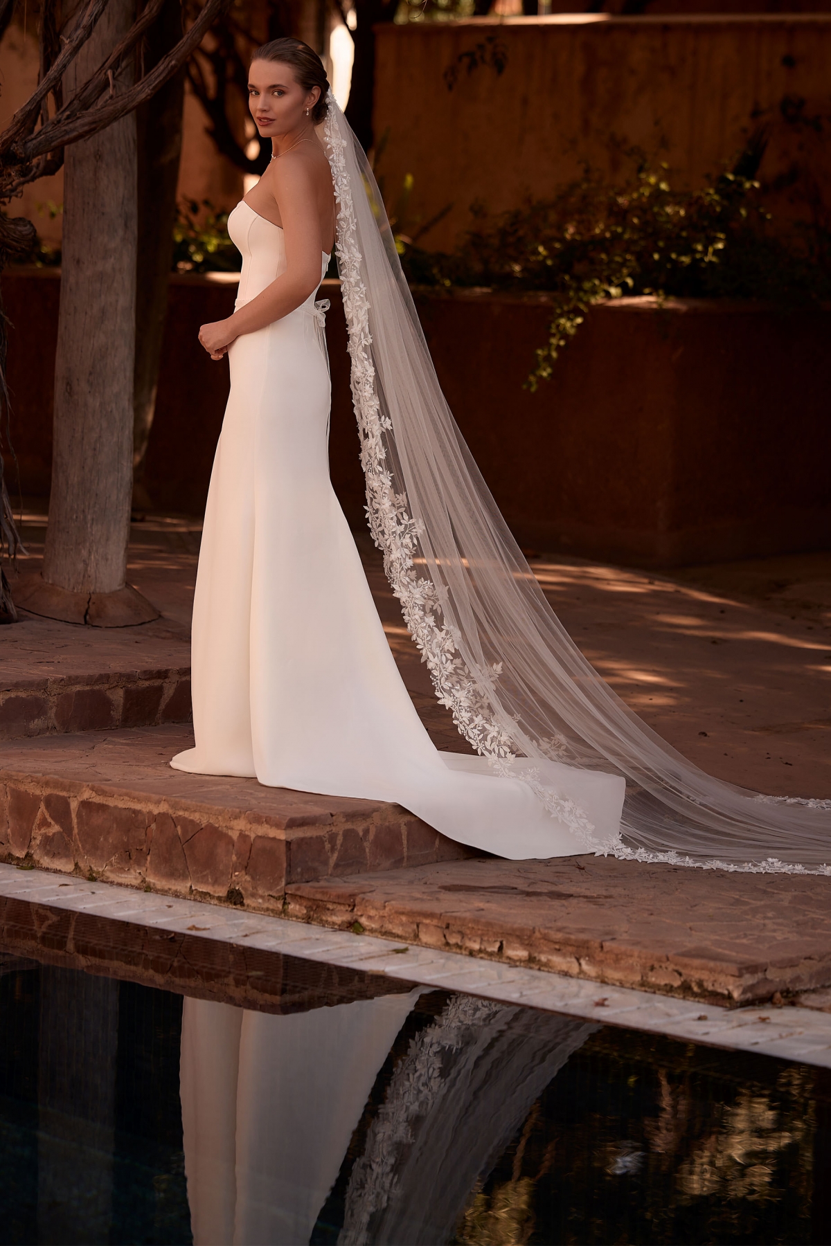 Brudekjole NUVIA | bridalstore.dk