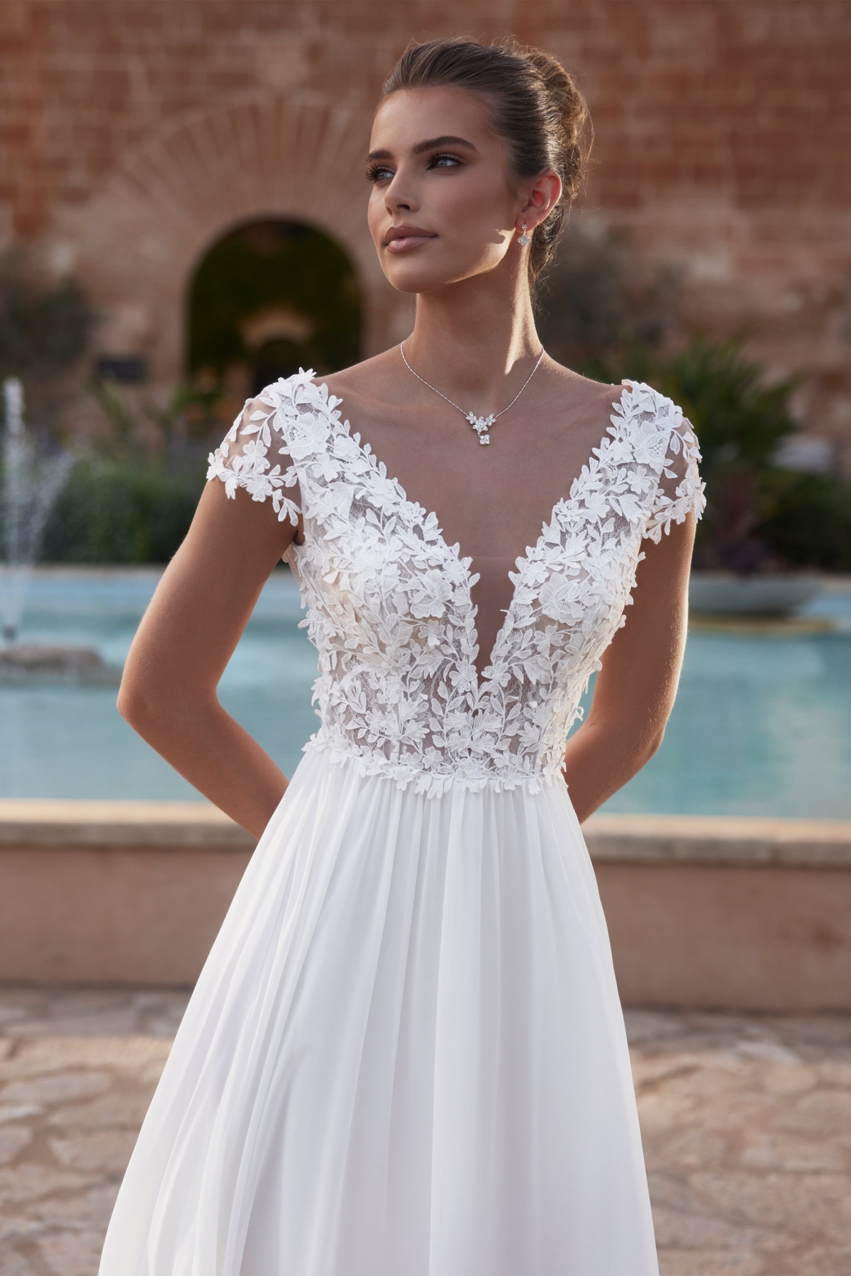 Brudekjole Olena | bridalstore.dk